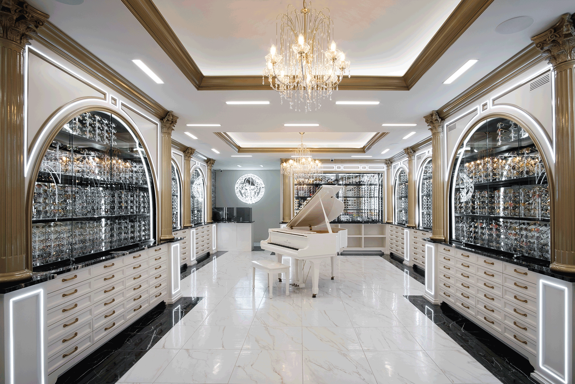 Take a Look Inside our Newest Flagship Store – Vintage Take a Look Inside our Newest Flagship Store – Vintage