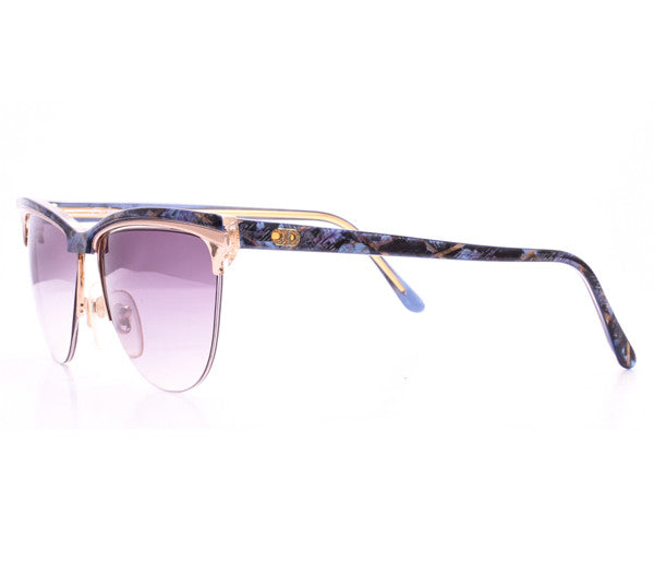 Catherine Deneuve 022 BL Side