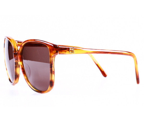 Emmanuelle Khanh 9562 669