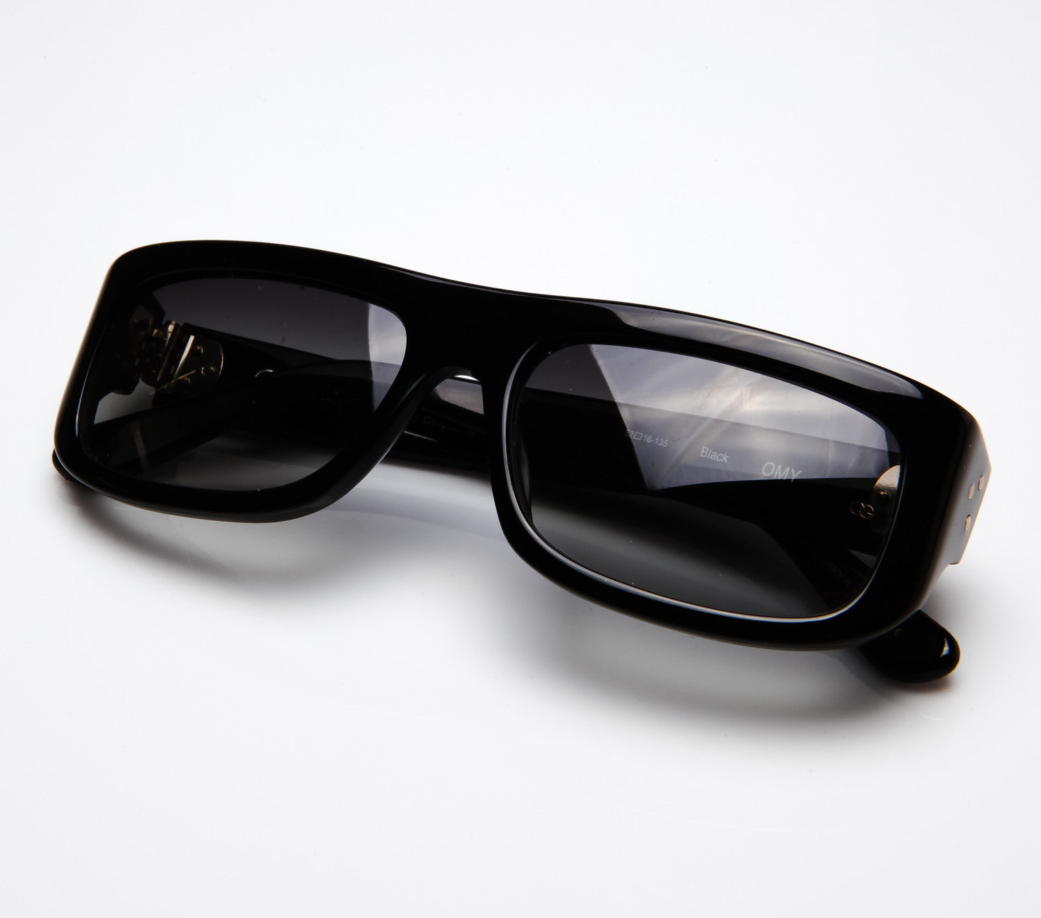Oliver Goldsmith Black OMY