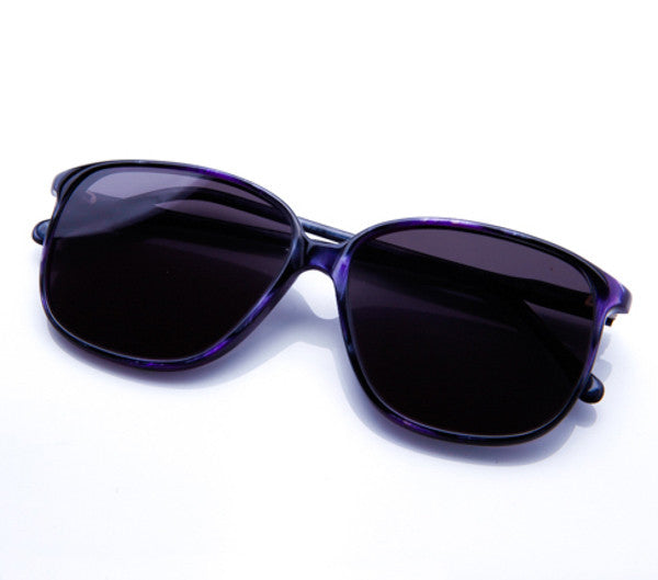 Kourtney (Black Flat Lens) thumbnail