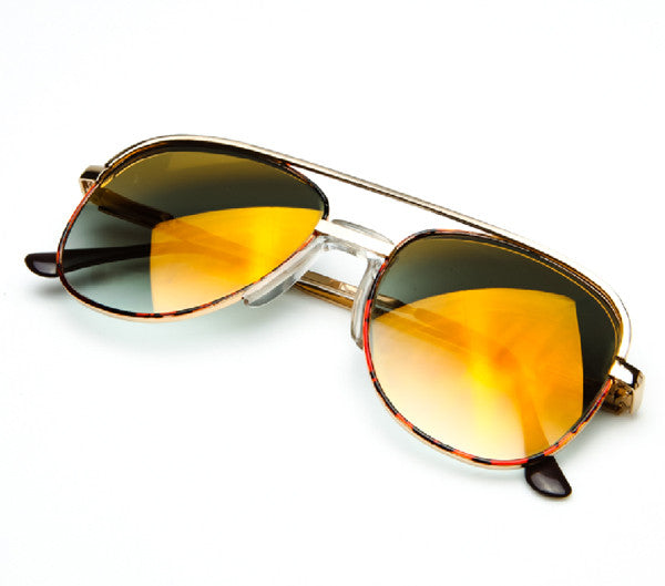 Amigo (Green Gradient) Thumbnail