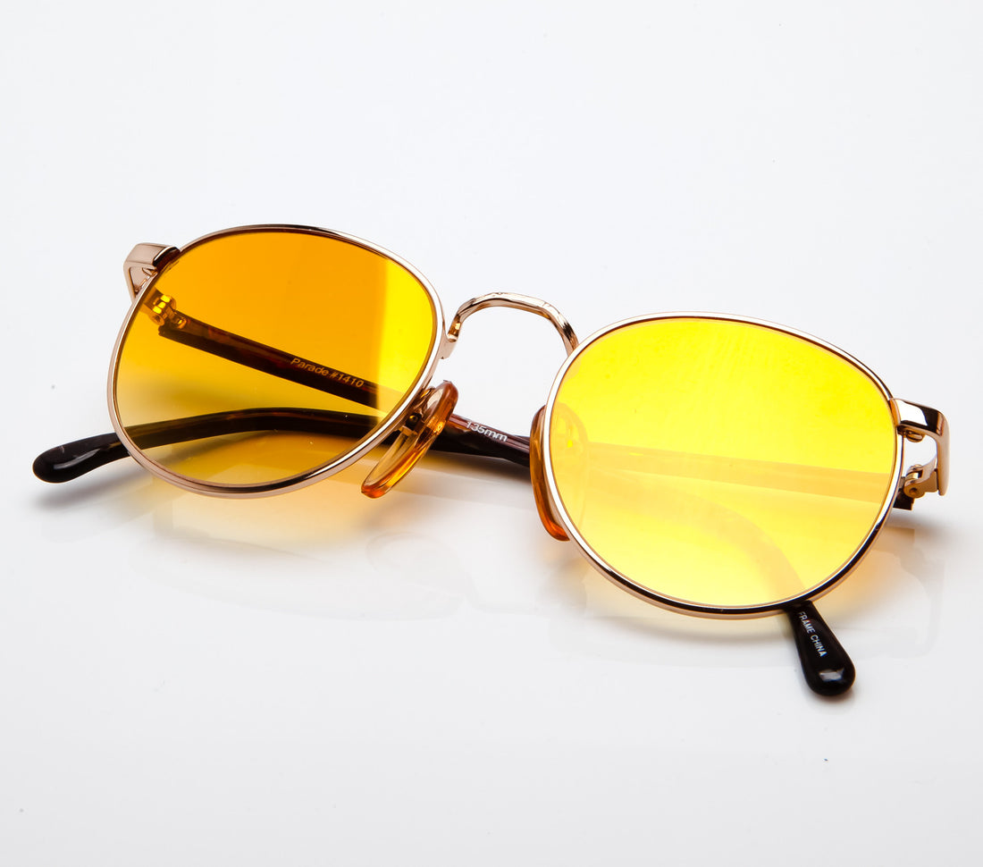 Famous (Orange Gradient) Thumbnail