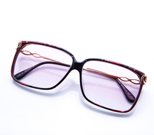 Kelly (Flash Pink Flat Lens) thumbnail