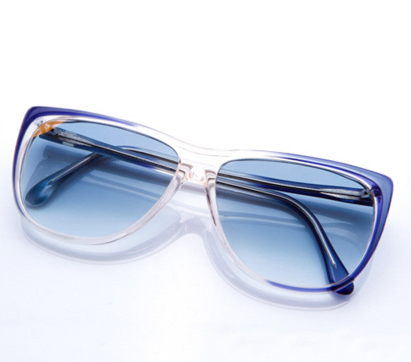 Jenna (Flash Blue Flat Lens) thumbnail