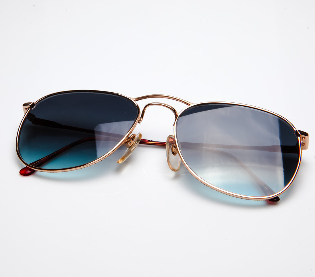 Kylee (Black Blue Gradient) Thumbnail