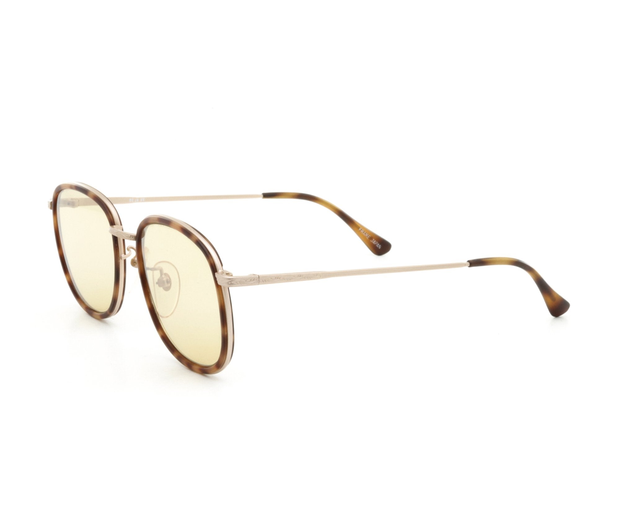 VF Deja Vu DV 826 (Amber) Side