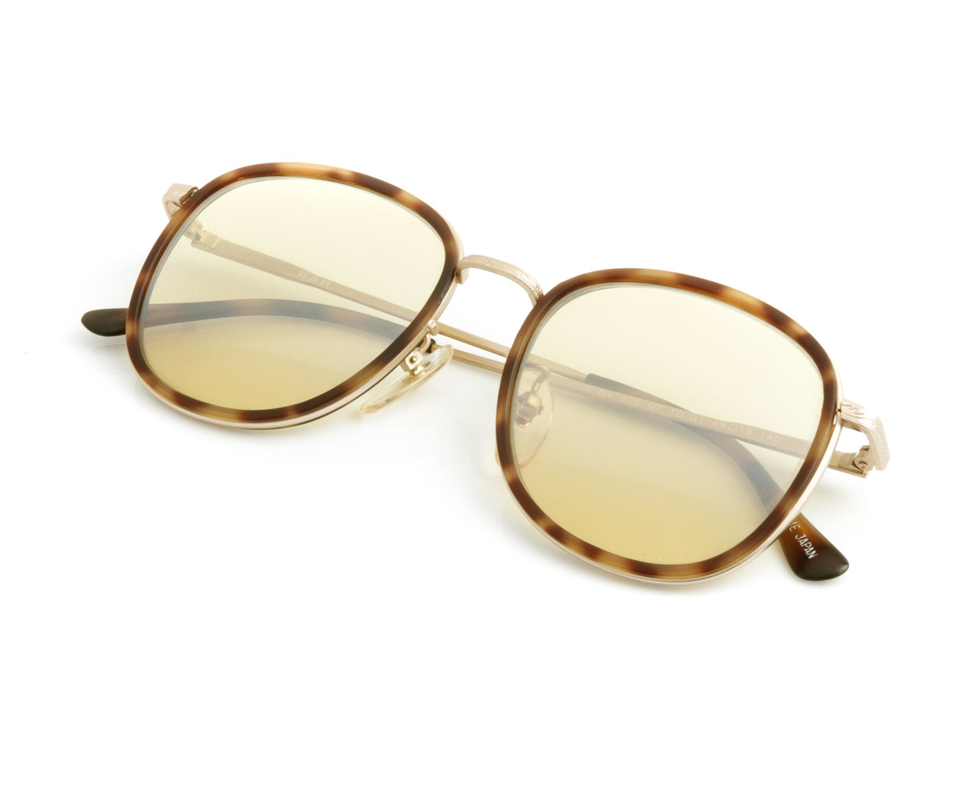 VF Deja Vu DV 826 (Amber) Thumb