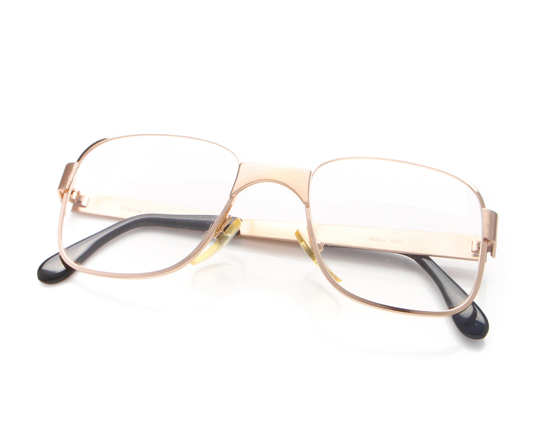 Vintage Hilton 1000 001 Thumb