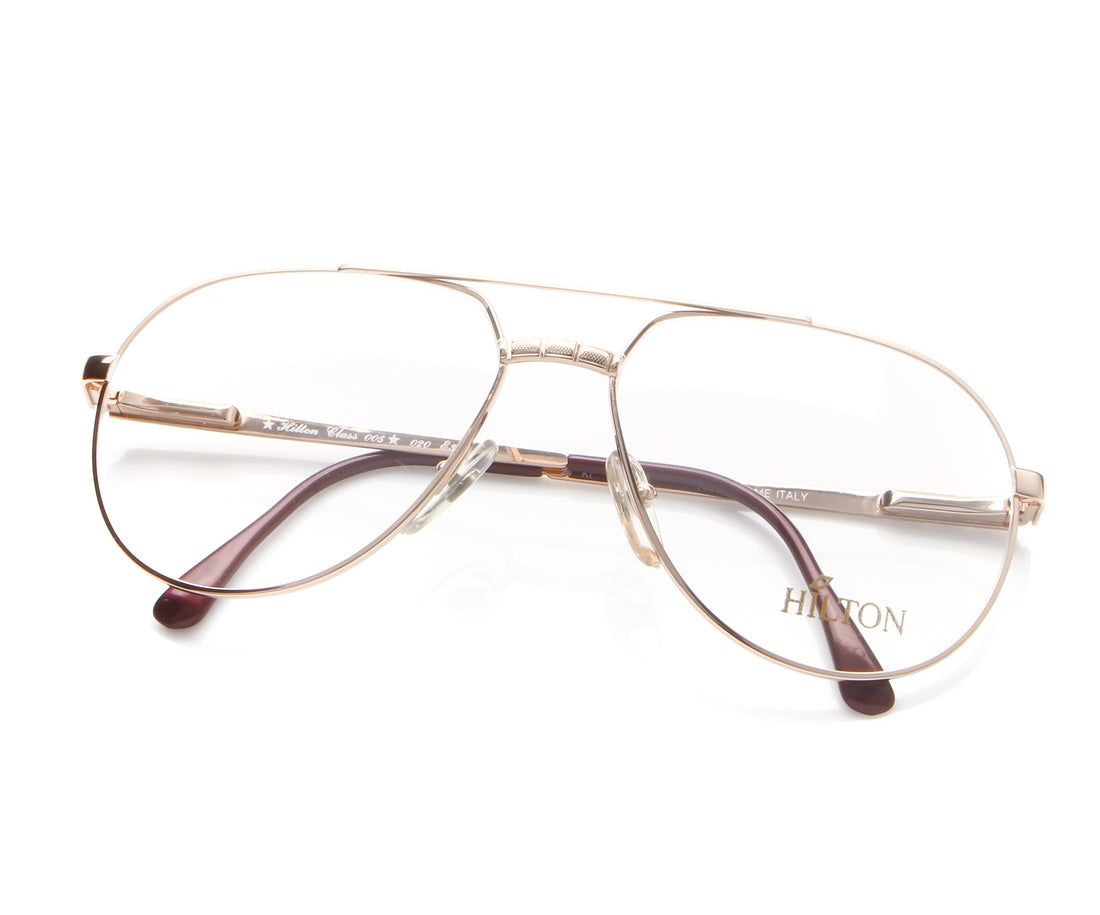 Vintage Hilton Class 005 020 E39 24KT Thumb