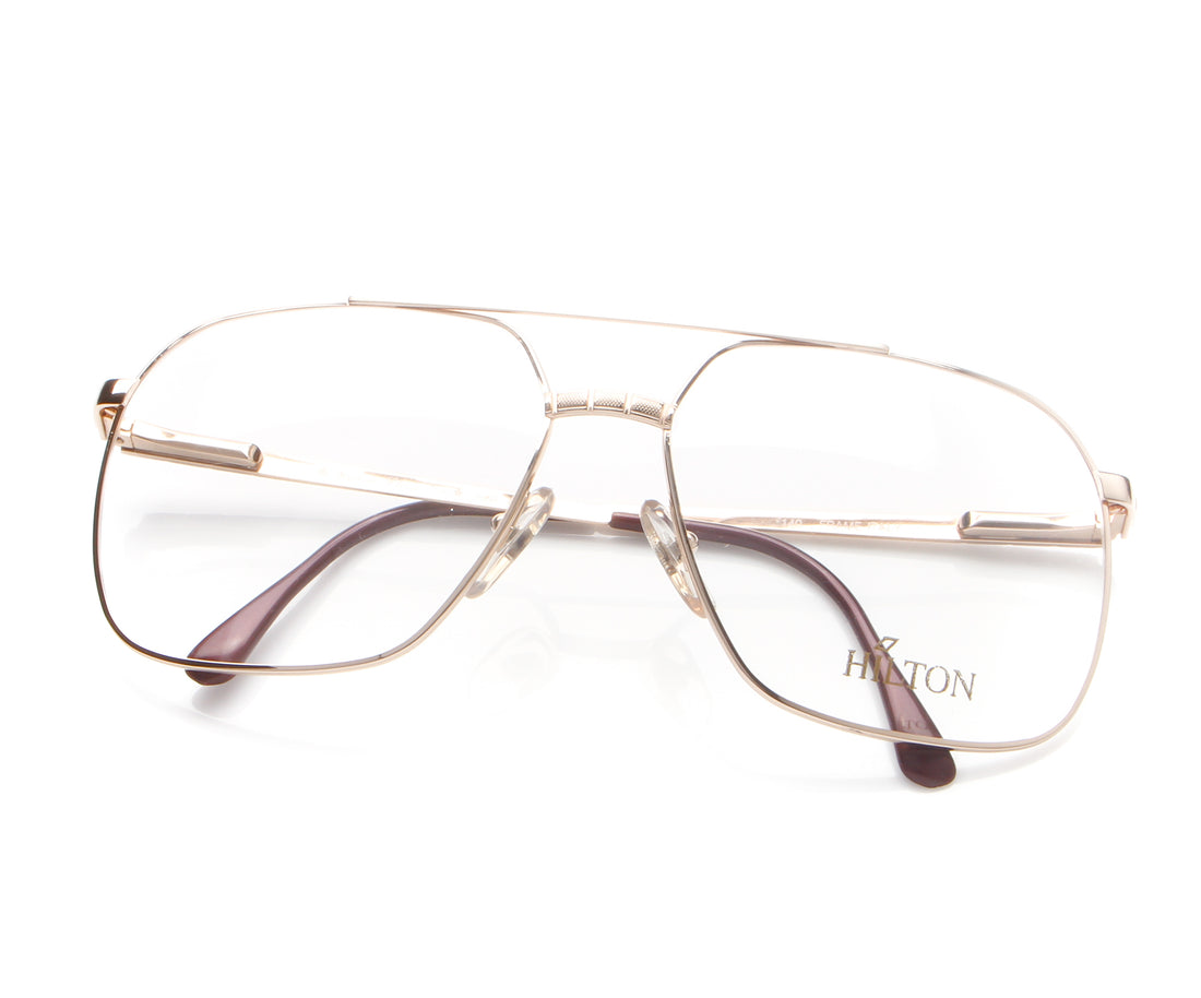 Vintage Hilton Class 006 020 E39 24KT Thumb