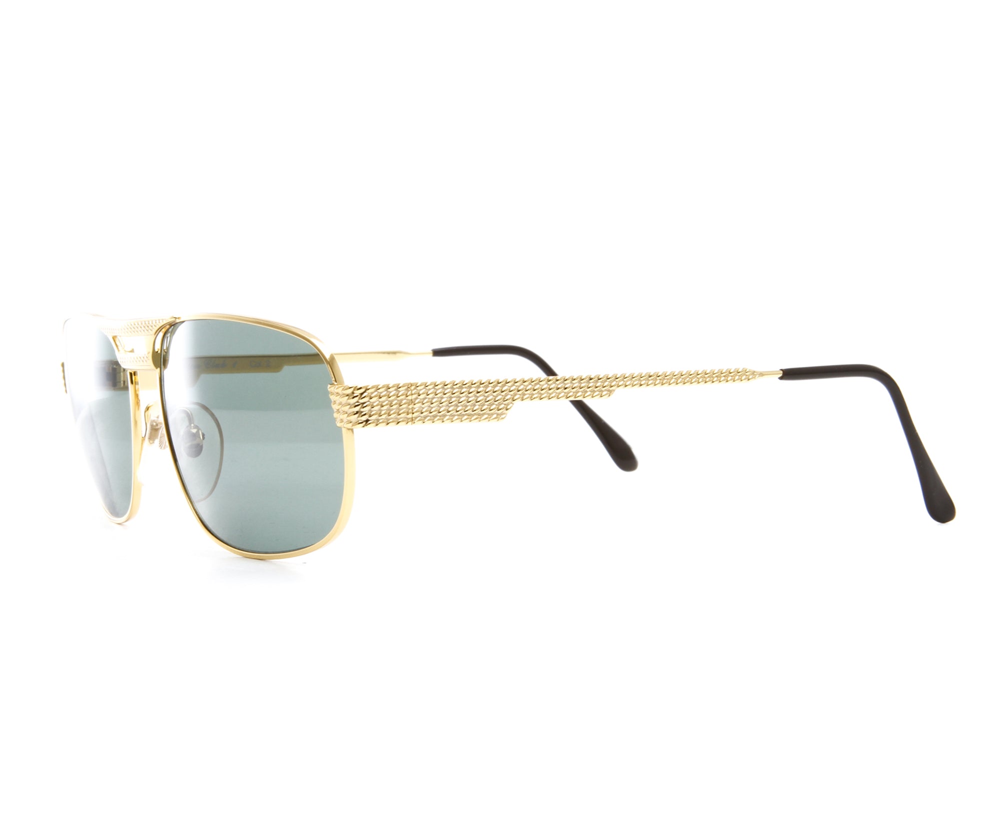 Vintage Hilton Club 1 2