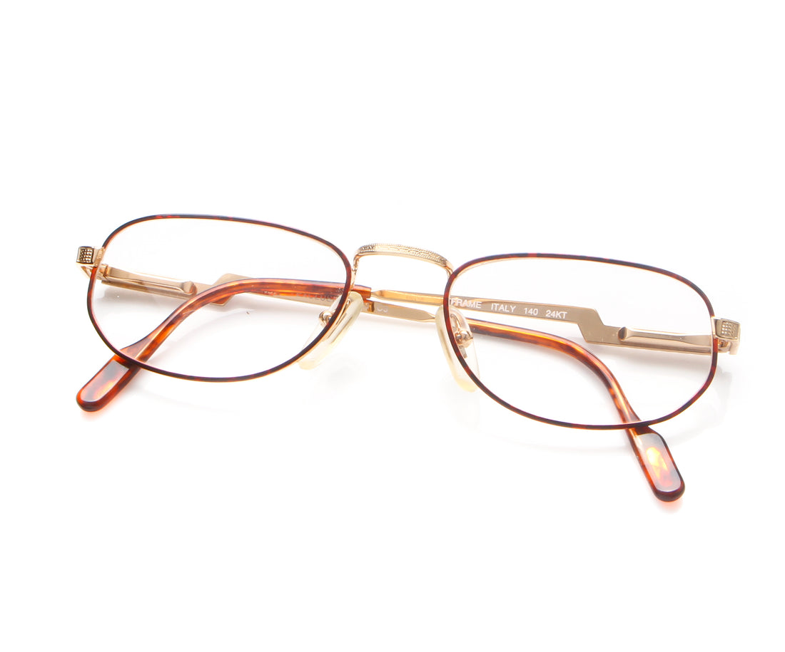 Vintage Hilton Exclusive 023 3 24KT Thumb