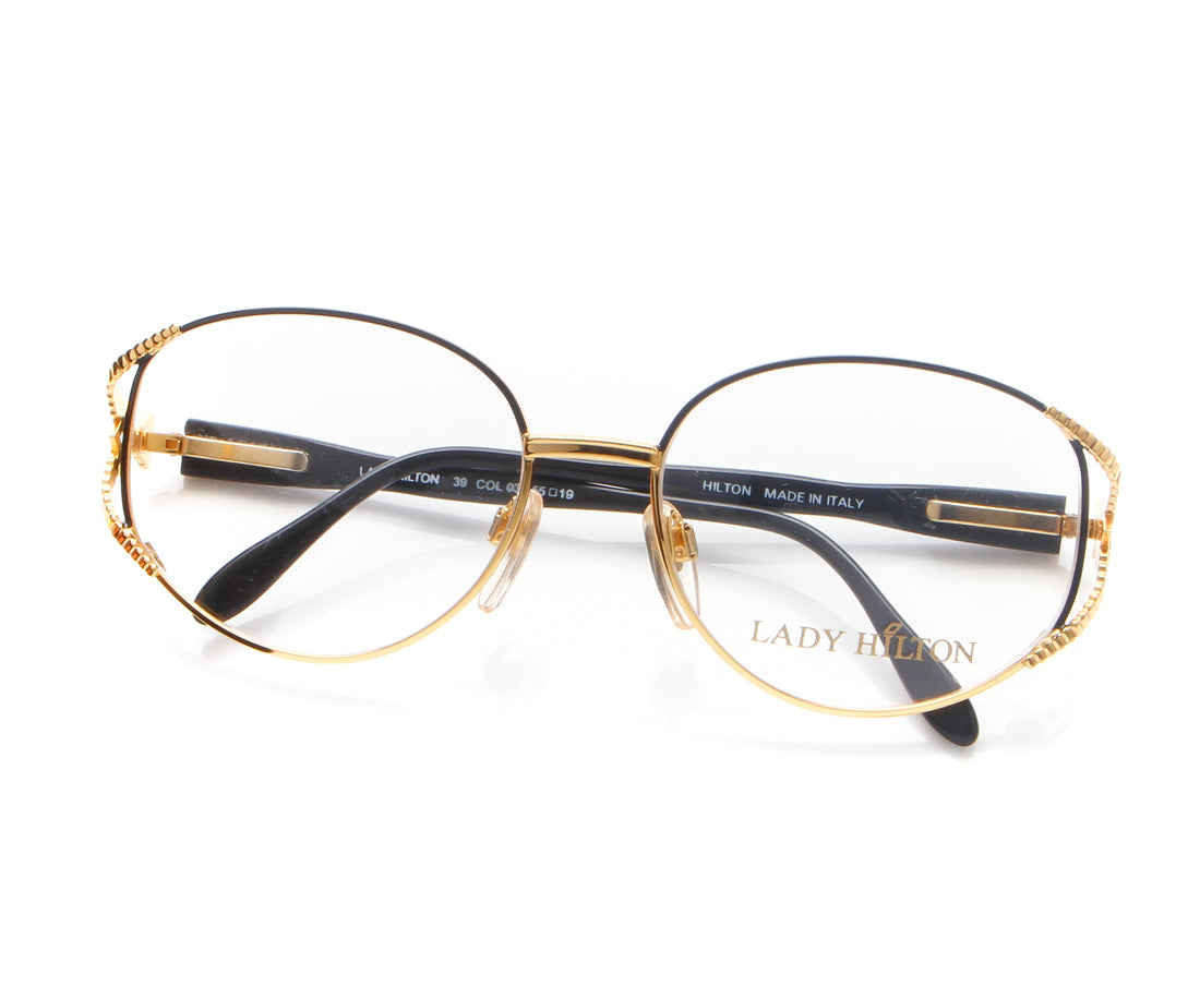 Vintage Lady Hilton 39 03 Thumb