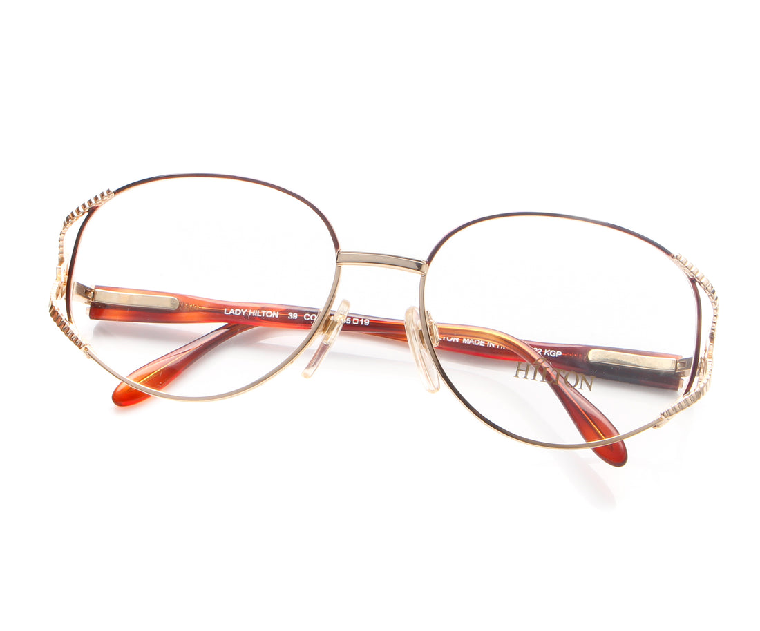 Vintage Lady Hilton 39 04 22 KGP Thumb