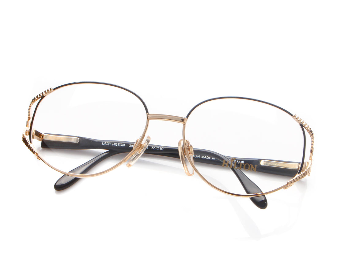 Vintage Lady Hilton 39 06 22 KGP Thumb