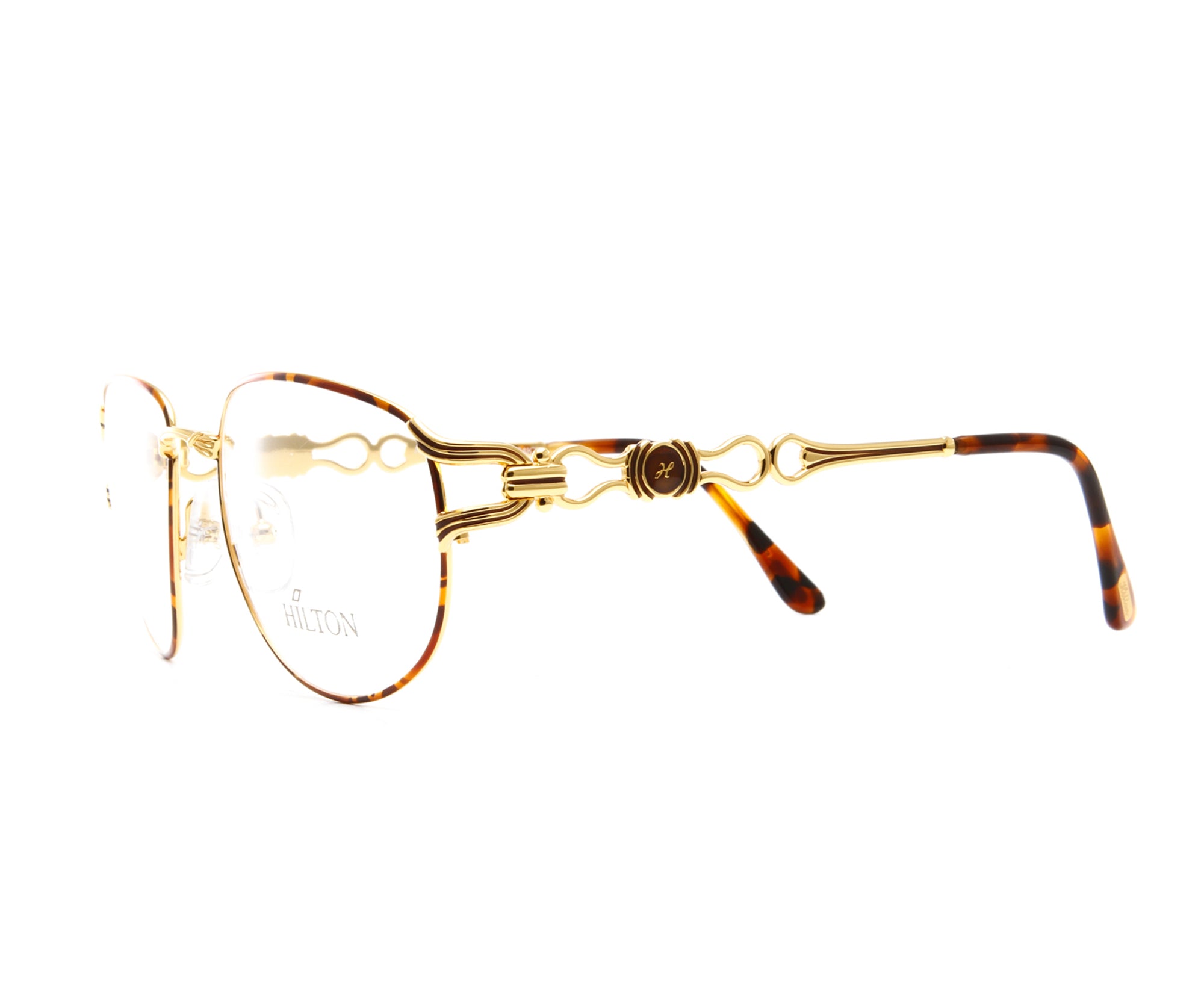 Vintage Hilton Parklane 102 C2 24KT Side