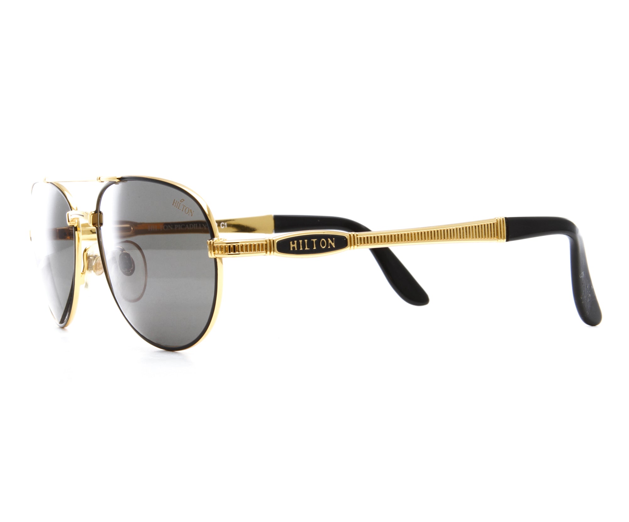 Vintage Hilton Picadilly 972 C1 (Black Solid) Side