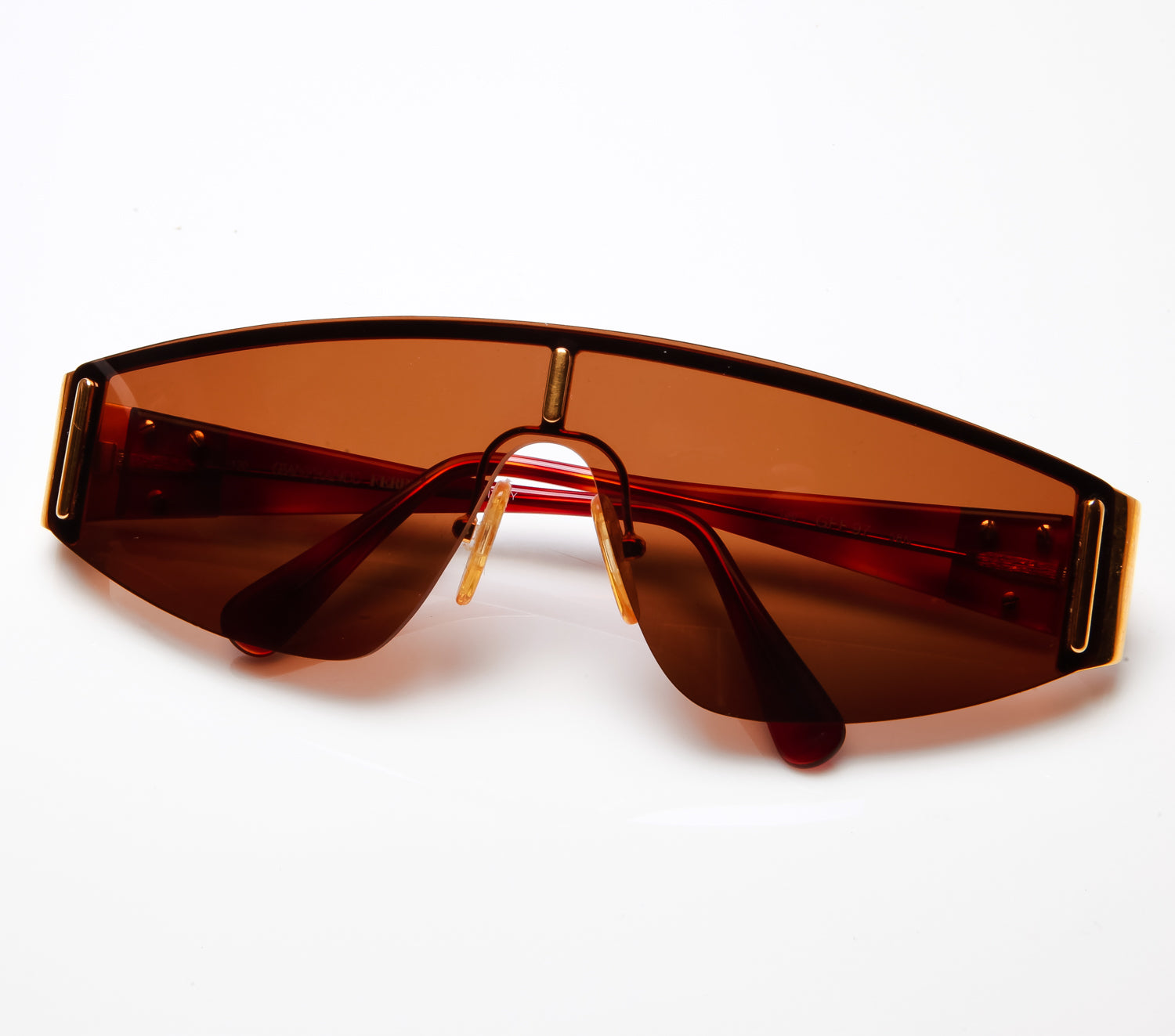 Gianfranco Ferré en ligne | Nouvelle collection sur Gianfranco Ferré en ligne | Nouvelle collection sur