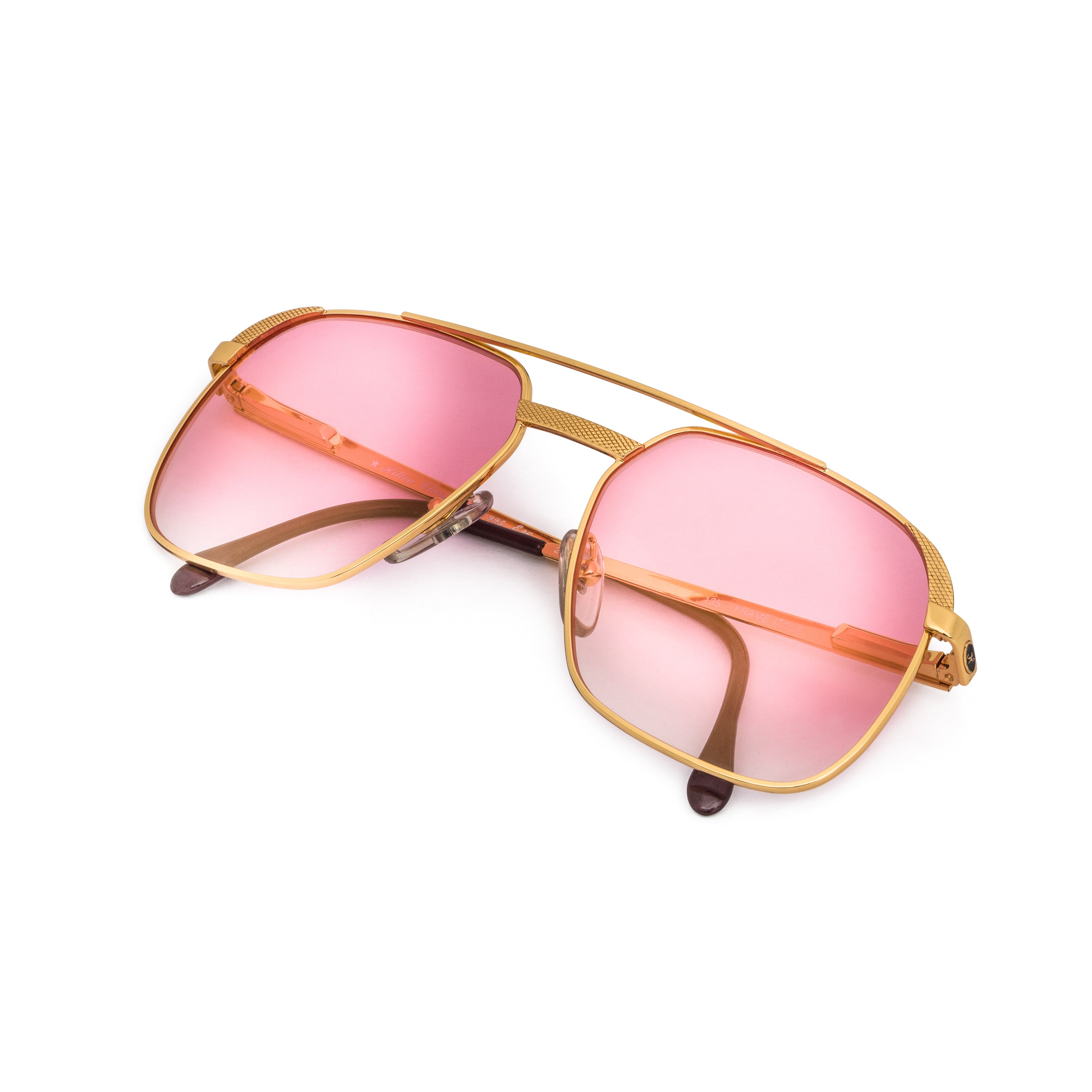 Vintage Hilton Class 10 995 (Light Pink) Thumbnail