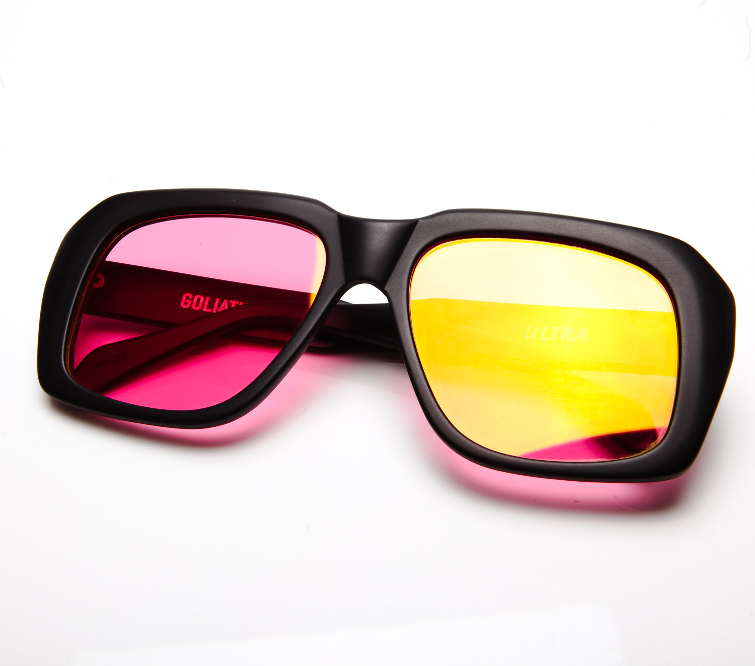 Ultra Goliath Matte Black Red Flash Gold Flat Lens