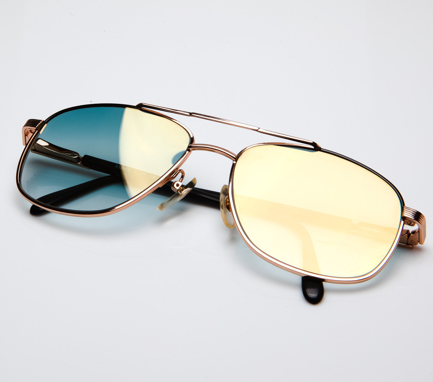 Snatch III (Teal Gradient) Thumbnail