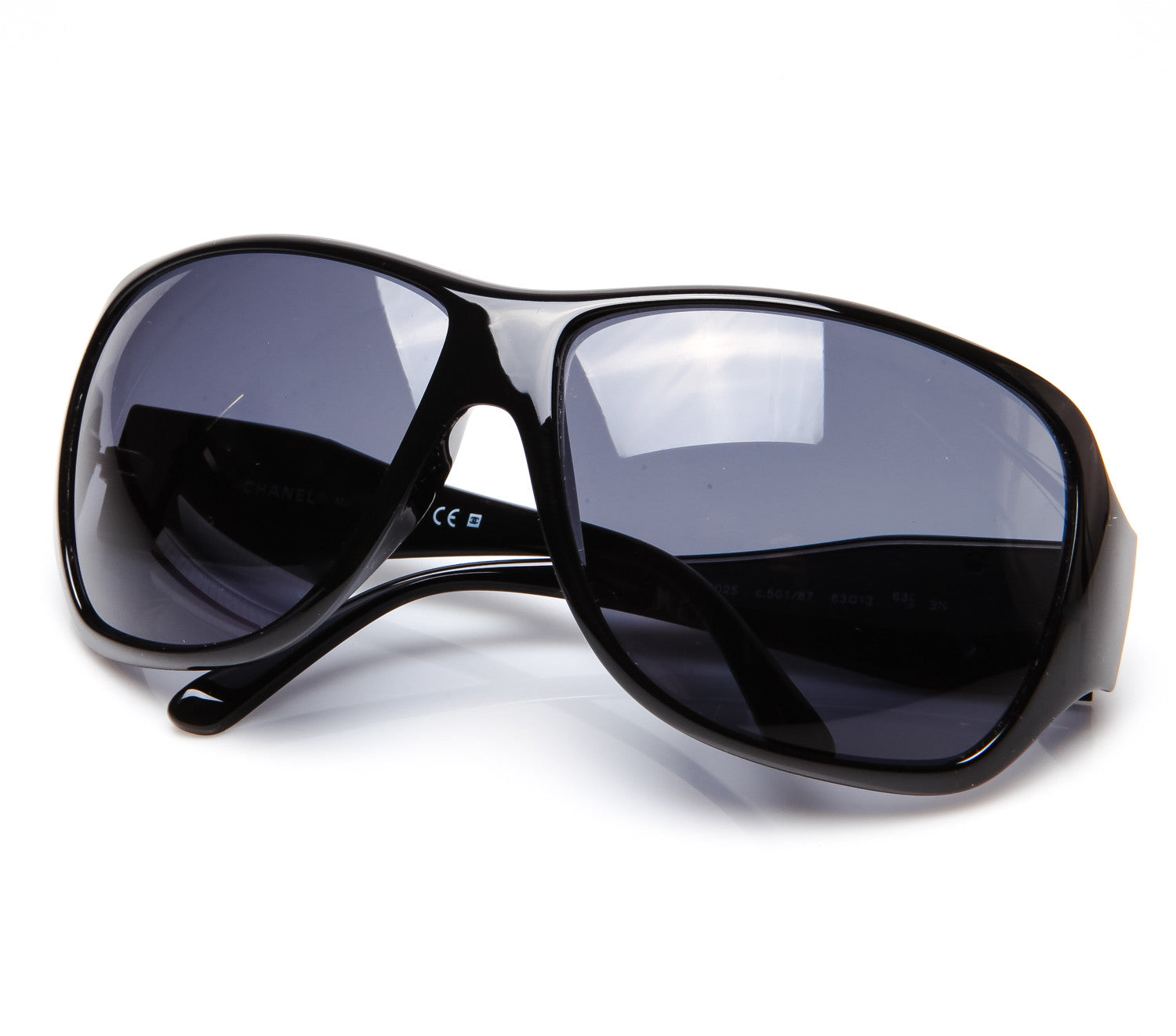 Chanel Chanel Oversized Black Ribbon Bow & CC Logo Sunglasses + Case