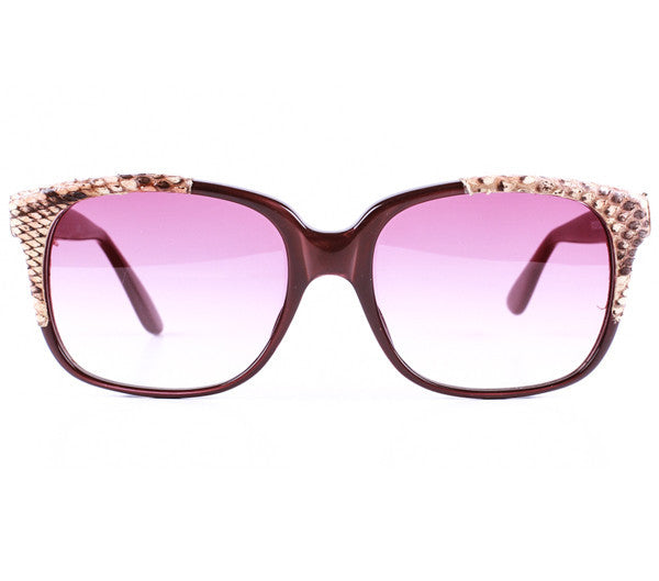 Emmanuelle Khanh 8080 17LS