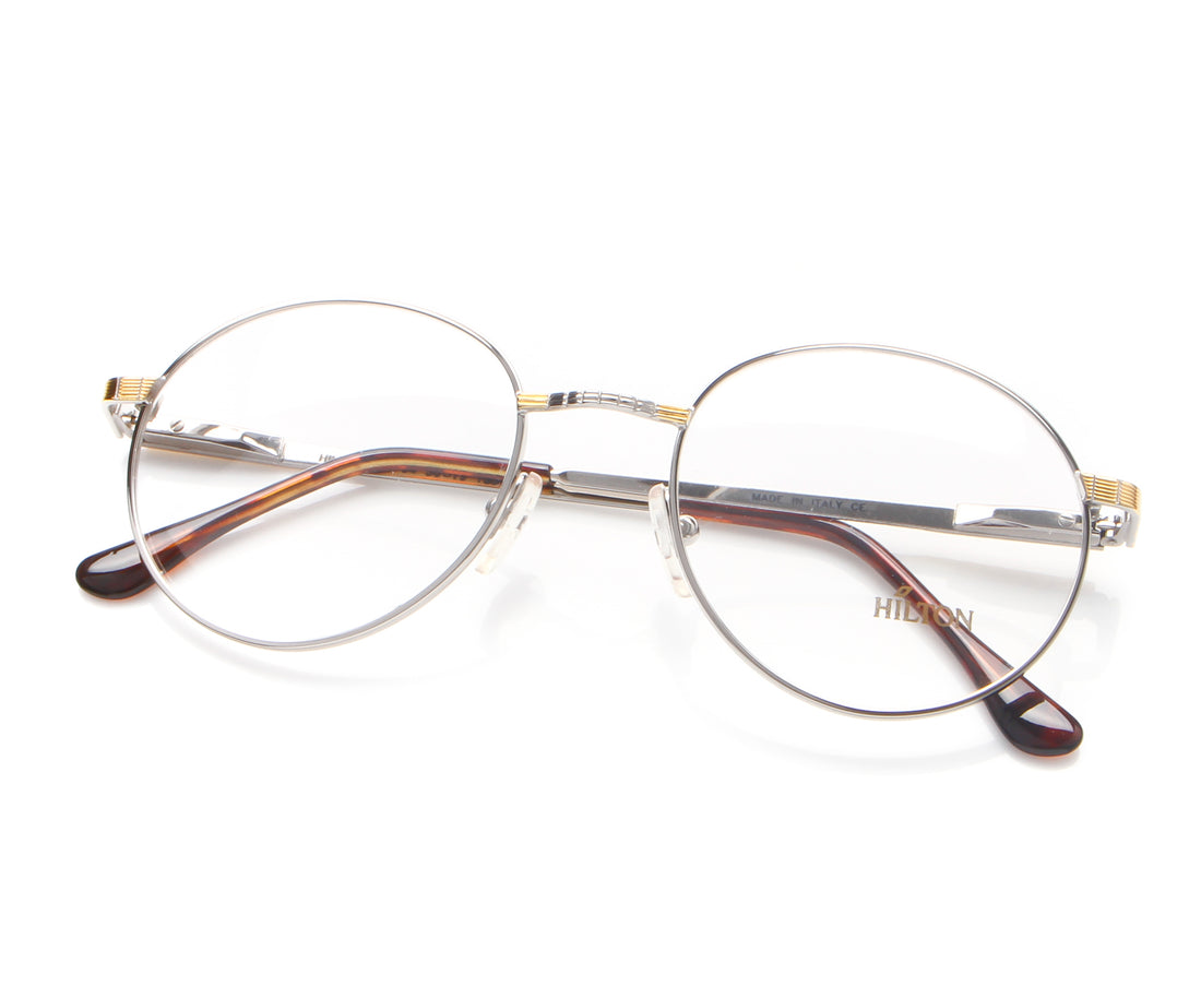 Vintage Hilton 632 04 Thumb