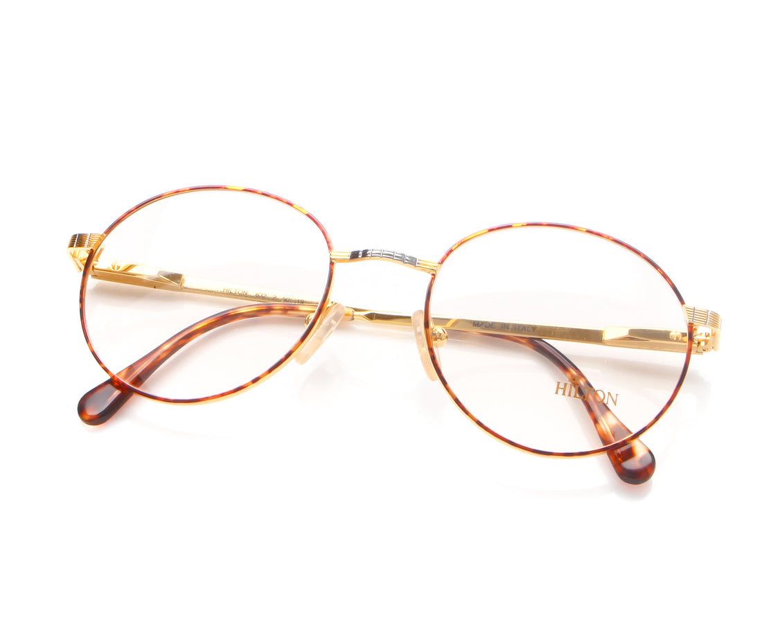 Vintage Hilton 632 2 Thumb