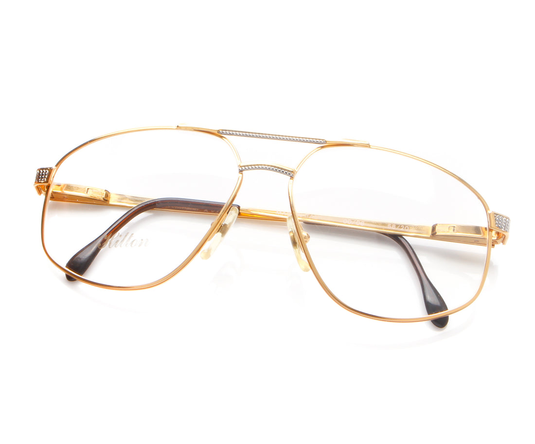 Vintage Hilton Monsieur 011 00/06