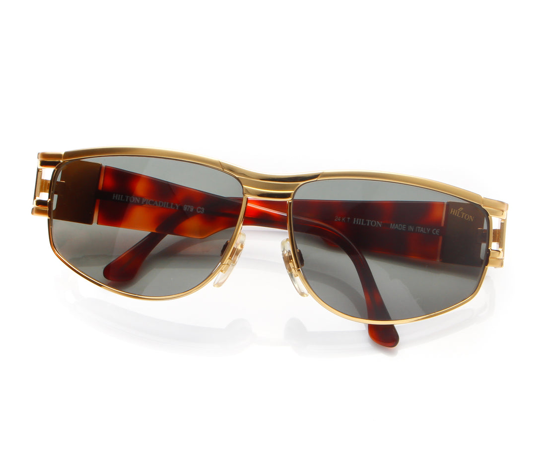 Vintage Hilton Picadilly 979 C3 24KT