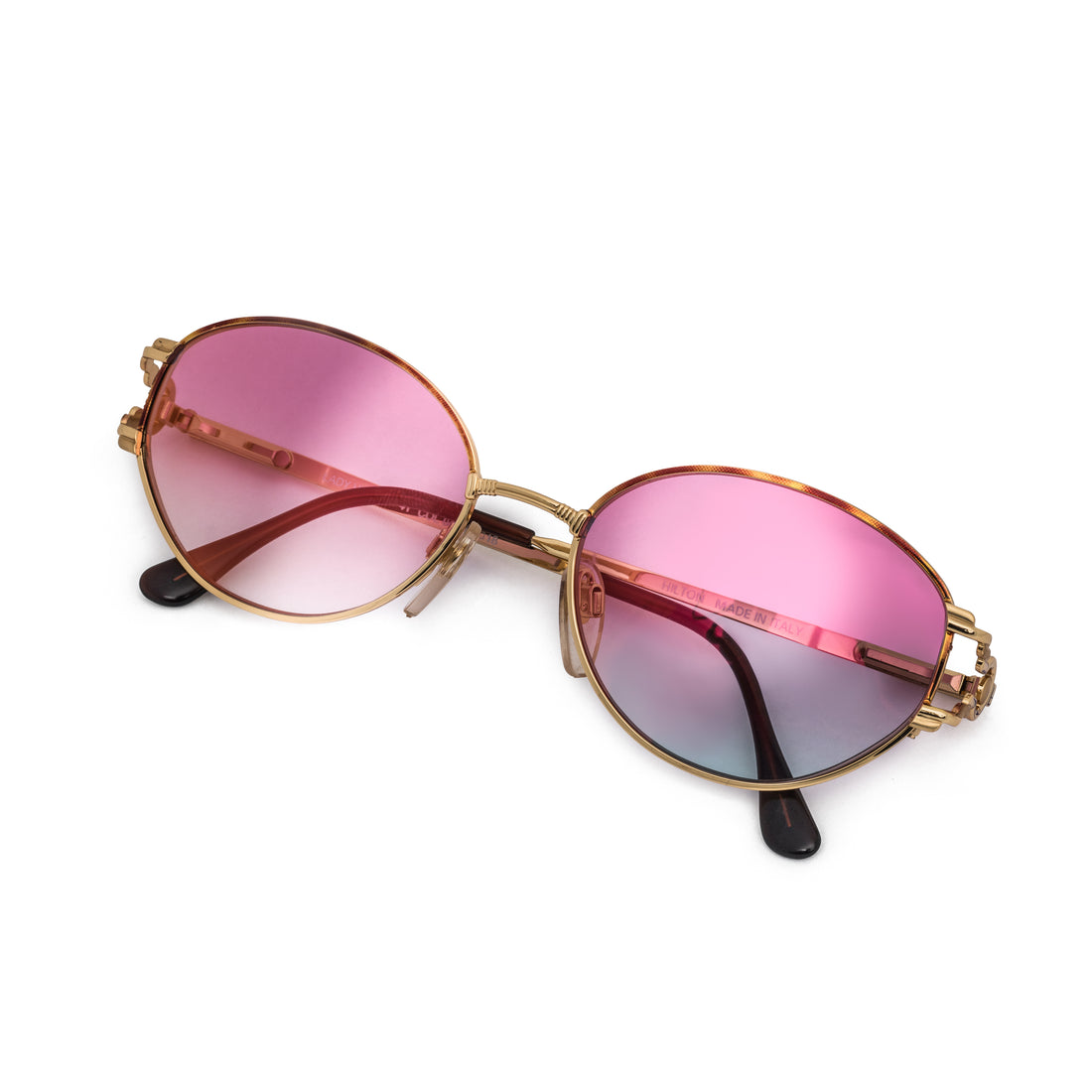 Vintage Hilton Lady Hilton 41 04 Thumbnail