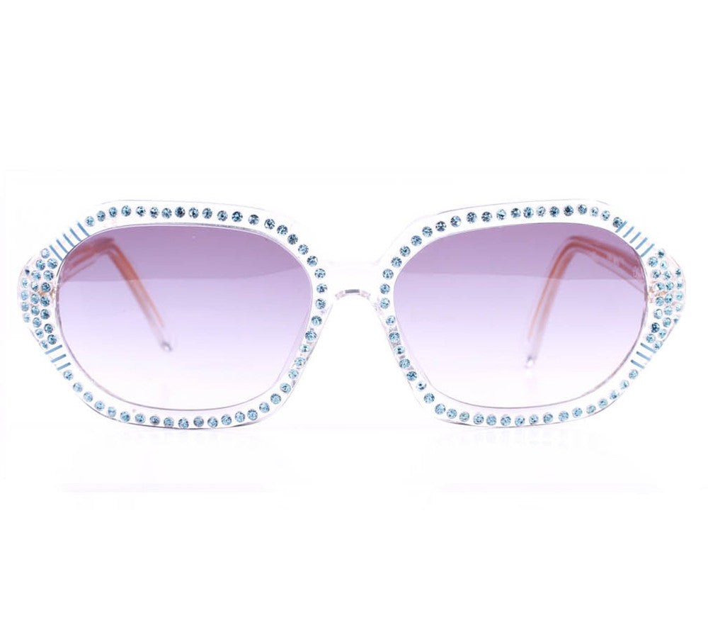 Revue Cleo 109 Front