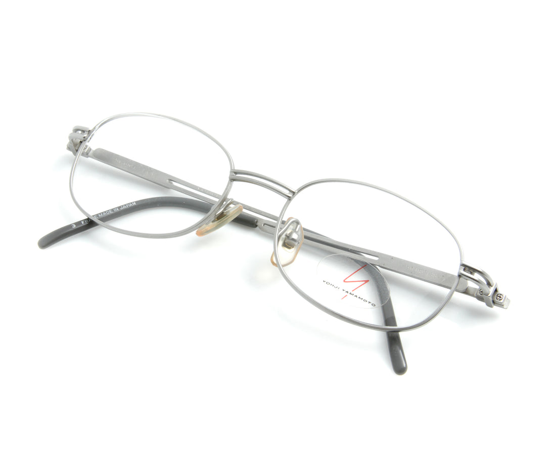 Yohji Yamamoto 51 6104 3 Thumb